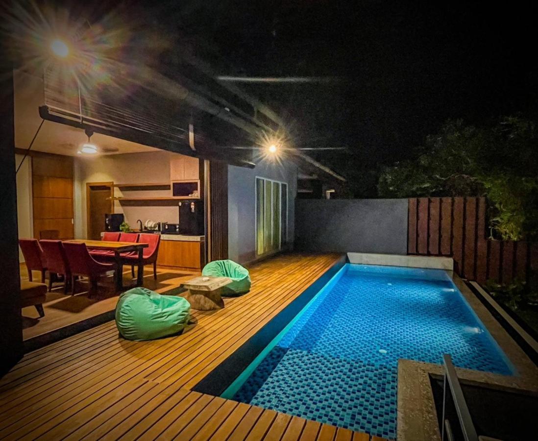 Royale Riviera Resort Private Pool Villas Pantai Cenang  Eksteriør billede
