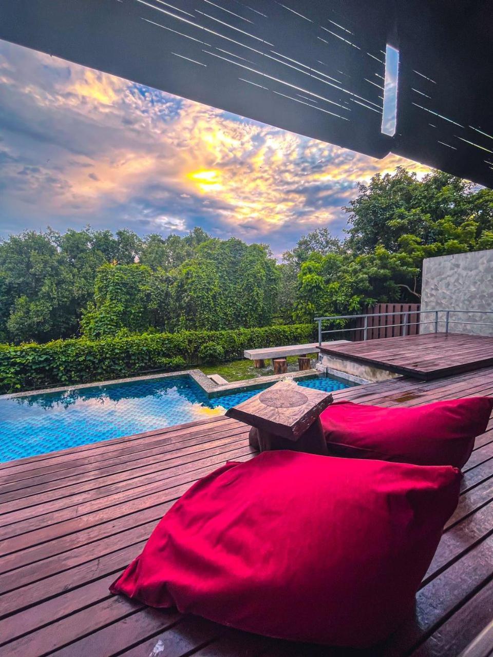 Royale Riviera Resort Private Pool Villas Pantai Cenang  Eksteriør billede