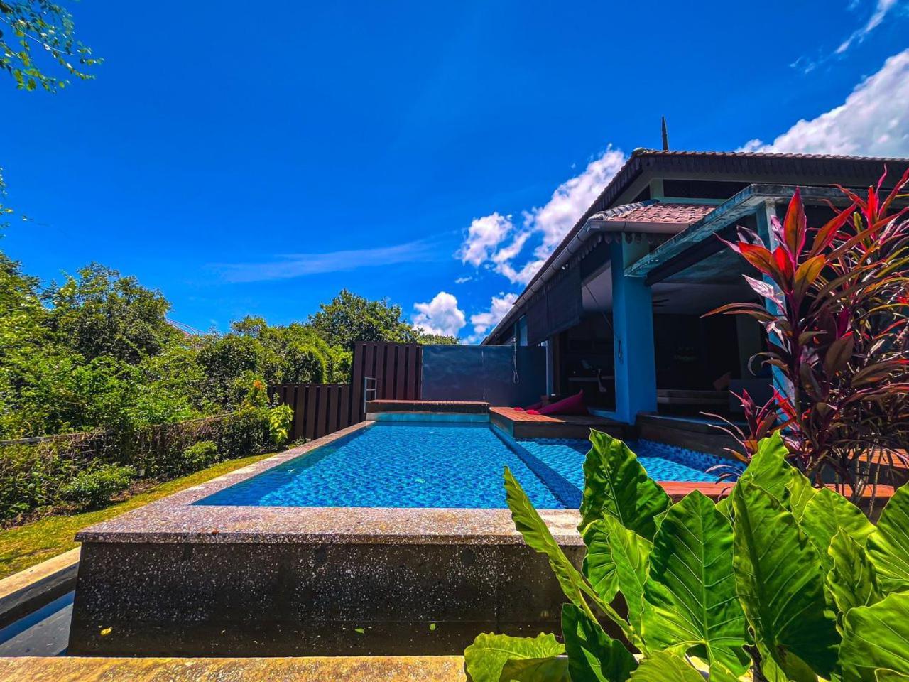 Royale Riviera Resort Private Pool Villas Pantai Cenang  Eksteriør billede